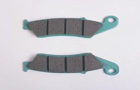 PASTILLA DE FRENO HONDA (CB190R) CB190R TRAS/CB250 TWISTER 2017 TRAS. STD [W62956]